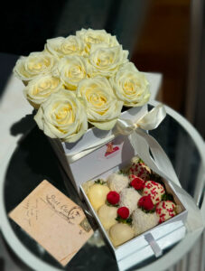 Creamy White Roses Box